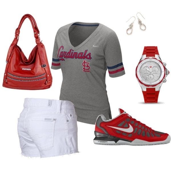 10 Snazzy Women Outfit Ideas for a Baseball Game